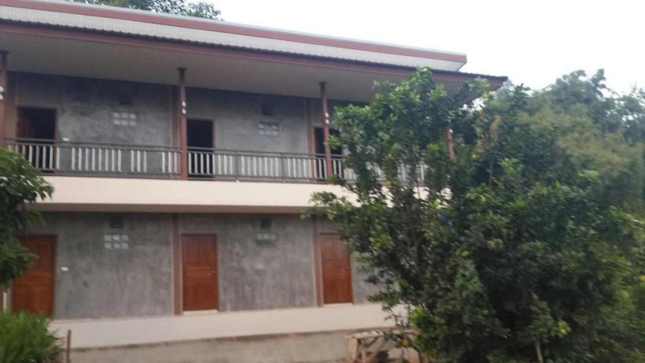 Hotel Ban Suan Mai Ngam Nan Exterior foto